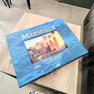 Coin Nuit, Entre Et Centre Marseille